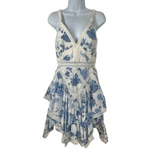 NWT Thurley Blue Bell‎ Print Size 4 Asymmetrical Hem Dress